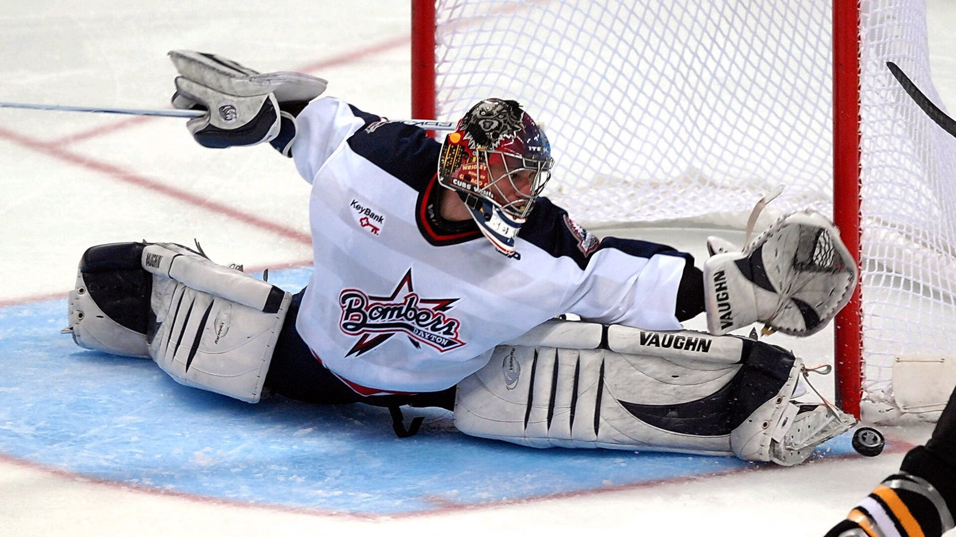  伊布赛点兑现，北京国安淘汰费内巴切晋级四强，主帅激动落泪